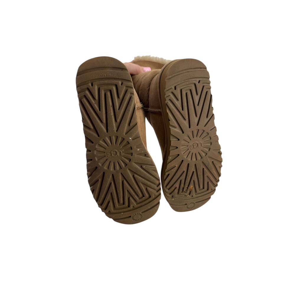 UGG Tan Winter Boots - Picture 5 of 5